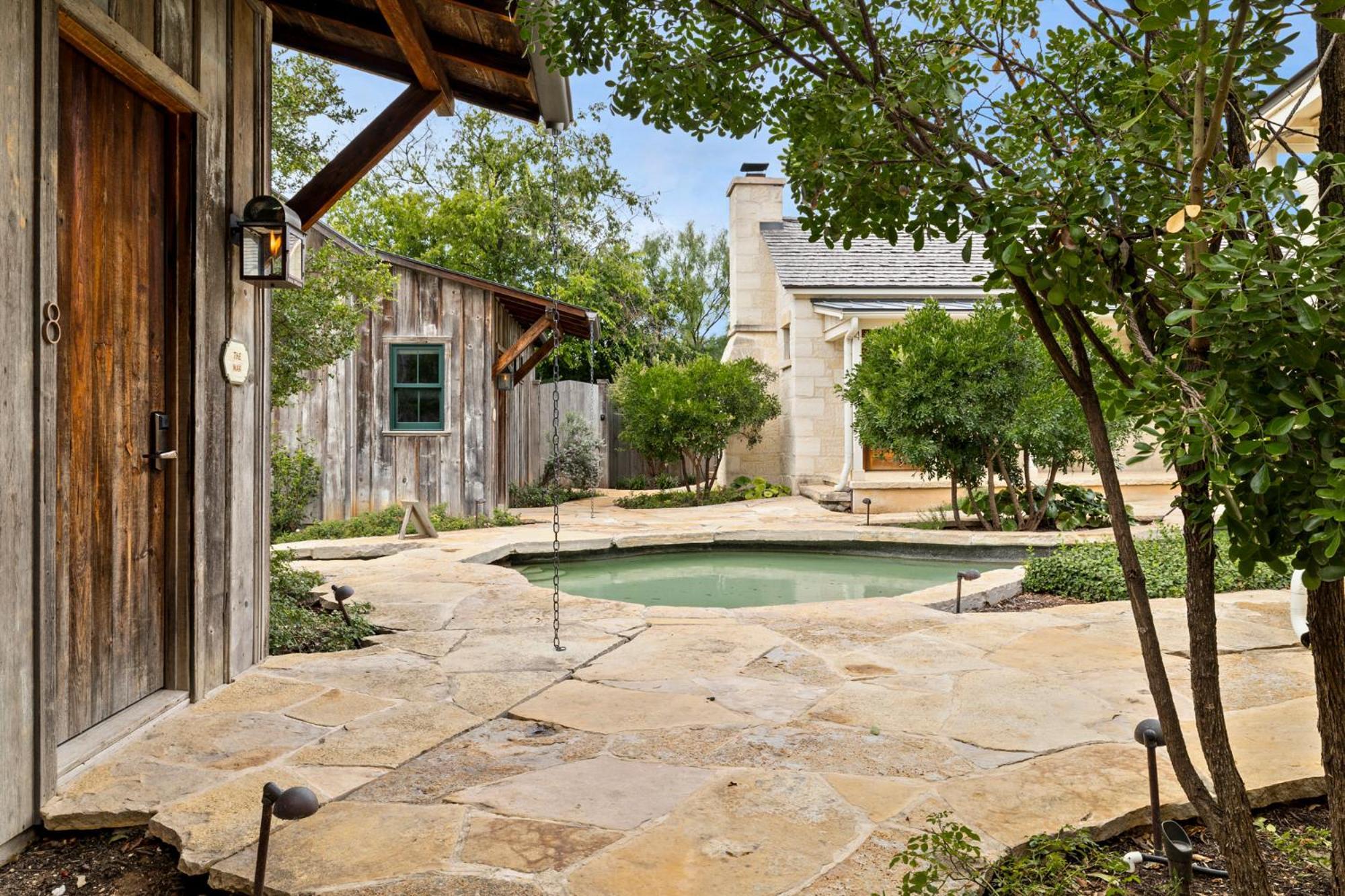 Blacksmith Quarters Fredericksburg Exterior foto
