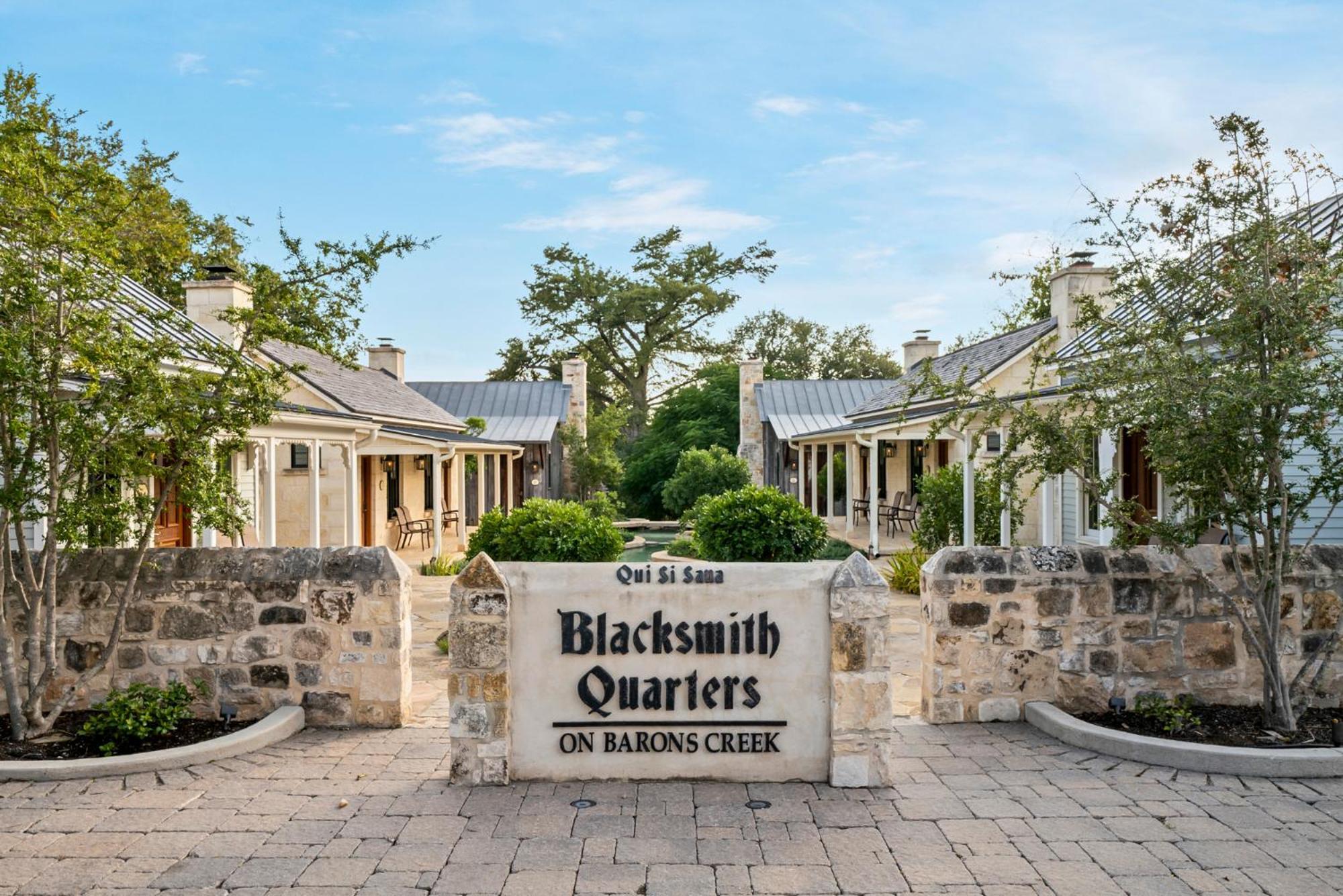 Blacksmith Quarters Fredericksburg Exterior foto